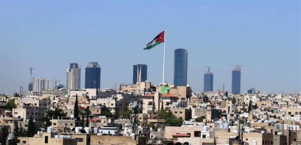 الجيش الأردني يؤكد إسقاط 3 صواريخ قادمة من إيران الجيش الأردني يؤكد إسقاط 3 صواريخ قادمة من إيران