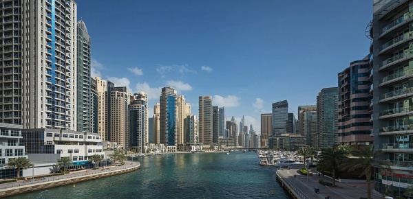 دبي تنفي تقارير عن انفجارات وسط المدينة دبي تنفي تقارير عن انفجارات وسط المدينة