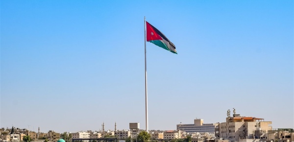 الجيش الأردني ي علن اعتراض وإسقاط صواريخ آتية من إيران