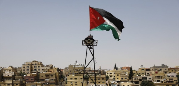 صواريخ إيرانية باتجاه الأردن وإسرائيل لم نشارك في الاعتراض