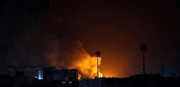 انفجار غامض يهز صنعاء انفجار غامض يهز صنعاء