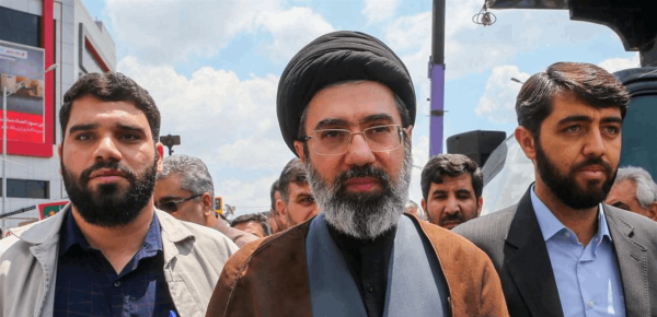 غير م ؤر خ فيديو لمجتبى خامنئي ي نشر للمرة الأولى