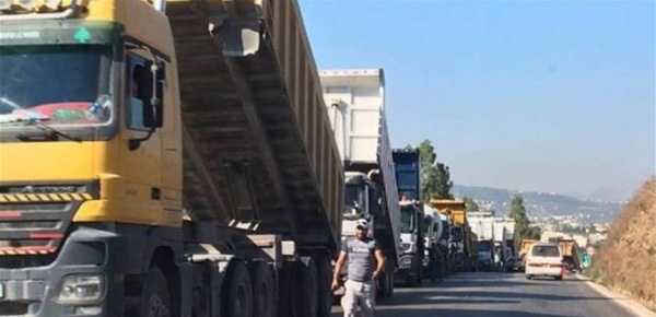 نقابة الشاحنات ت حذ ر أعطال السيستم ت عط ل العمل بمرفأ بيروت