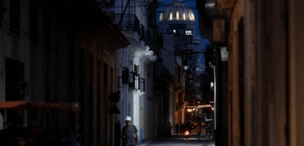 واشنطن توسع عقوباتها على كوبا