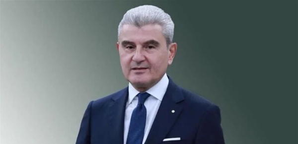 بعد إدخال شحنة اسمنت من دون فحوصات هذا ما طلبه وزير الصناعة