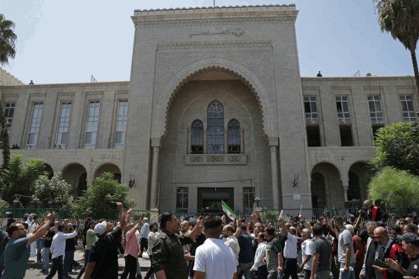 الحكم بإعدام الأسد محاسبة تاريخية أم عدالة ناقصة الحكم بإعدام الأسد محاسبة تاريخية أم عدالة ناقصة