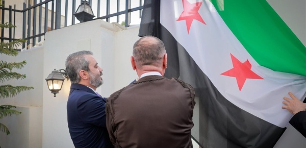 بعد 14 عاما من القطيعة سوريا تعيد فتح سفارتها رسميا في ليبيا