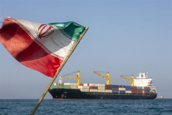 هل تنجح طهران في تحميل واشنطن كلفة شلل الملاحة التجارية في الخليج