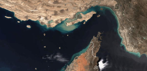 إيران وع مان تتفقان على مسارات جديدة في هرمز والفتح بانتظار واشنطن إيران وع مان تتفقان على مسارات جديدة في هرمز والفتح بانتظار واشنطن