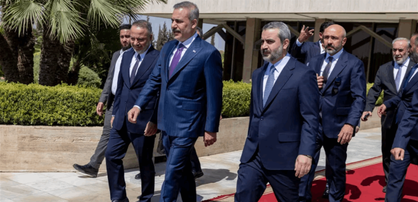 وسط زيارة مرتقبة لأردوغان سوريا وتركيا تبحثان تعزيز التعاون وسط زيارة مرتقبة لأردوغان سوريا وتركيا تبحثان تعزيز التعاون