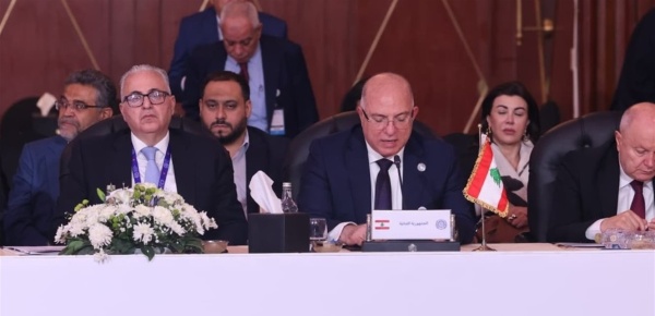 حيدر متمسكون بالعمل والإنتاج والحماية الاجتماعية والشراكة العربية