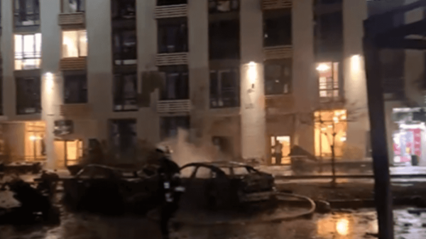قتلى في هجوم بمسي رة على كييف زيلينسكي يطالب واشنطن بالتحرك بقوة قتلى في هجوم بمسي رة على كييف زيلينسكي يطالب واشنطن بالتحرك بقوة