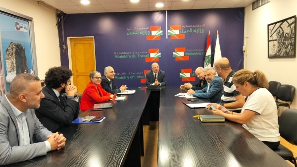وزير العمل ترأس اجتماع لجنة الاشراف على تنفيذ نظام التقاعد وزير العمل ترأس اجتماع لجنة الاشراف على تنفيذ نظام التقاعد
