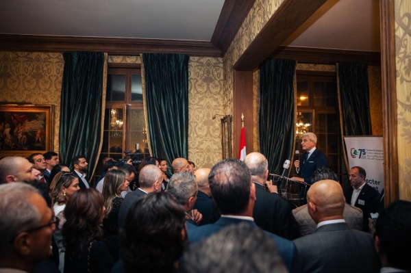وزير الصناعة القطاع الخاص يحتاج الى الاستثمارات وزير الصناعة القطاع الخاص يحتاج الى الاستثمارات