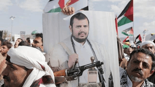 طالبته بسحب بيان إدانة استهداف الحرمين هيئة الحوثيين الدينية تهاجم الأزهر