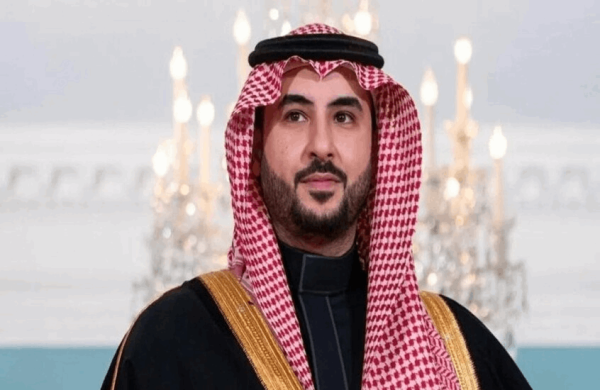 الرياض توضح أهداف زيارة خالد بن سلمان إلى طهران خفض التصعيد ودعم الوساطة الرياض توضح أهداف زيارة خالد بن سلمان إلى طهران خفض التصعيد ودعم الوساطة