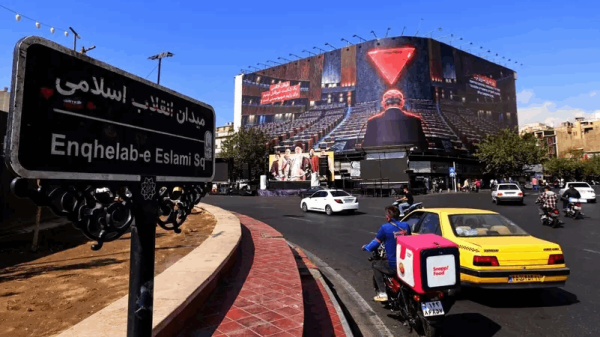 لتجاوز الأزمة الحكومة الإيرانية تراهن على عدم الانقسام لتجاوز الأزمة الحكومة الإيرانية تراهن على عدم الانقسام