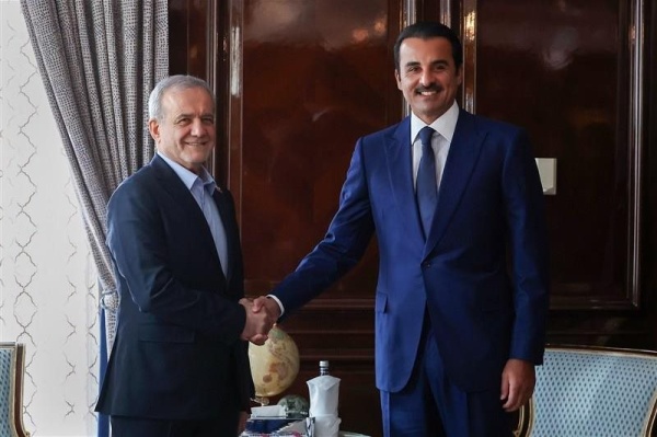 الرئيس الإيراني وأمير قطر يؤكدان على تعزيز العلاقات بين طهران والدوحة الرئيس الإيراني وأمير قطر يؤكدان على تعزيز العلاقات بين طهران والدوحة