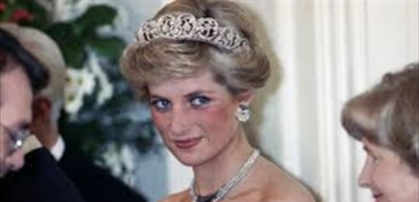 تفاصيل لقاء سري في فندق ماذا دار بين الأميرة الراحلة ديانا وجون كينيدي جونيور عام 1995 تفاصيل لقاء سري في فندق ماذا دار بين الأميرة الراحلة ديانا وجون كينيدي جونيور عام 1995