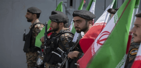 ردا على الضربات الأميركية الحرس الثوري يعلن استهداف 18 موقعا ردا على الضربات الأميركية الحرس الثوري يعلن استهداف 18 موقعا