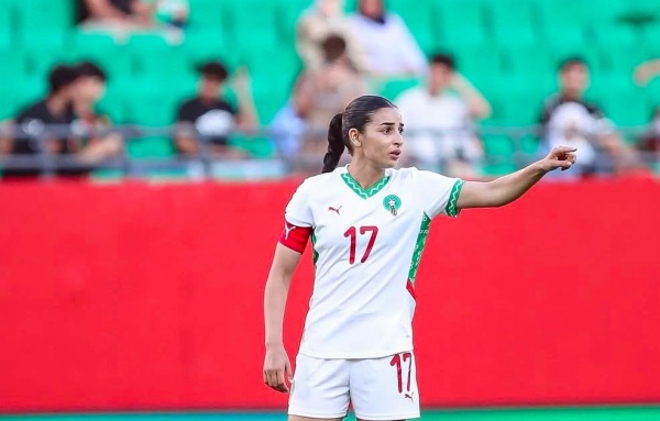 حنان أيت الحاج تعزز صفوف ديبورتيفو ألافيس بالدوري الإسباني حنان أيت الحاج تعزز صفوف ديبورتيفو ألافيس بالدوري الإسباني
