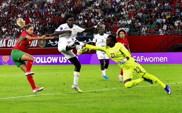 المنتخب المغربي يكتفي بالتعادل أمام السنغال ويرسلها إلى داكار