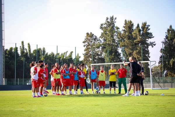 المنتخب المغربي يواصل تدريباته استعدادا لمواجهة منتخب كوريا الشمالية المنتخب المغربي يواصل تدريباته استعدادا لمواجهة منتخب كوريا الشمالية