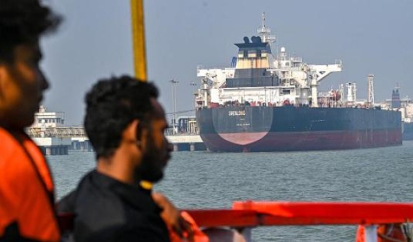 ترامب يتوقع فتح هرمز وطهران تنفي إجراء محادثات مع واشنطن ترامب يتوقع فتح هرمز وطهران تنفي إجراء محادثات مع واشنطن