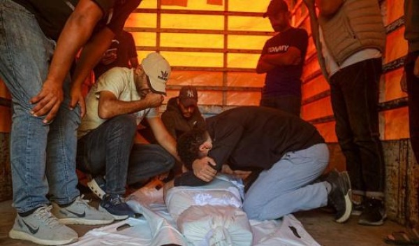 10 شهداء و62 إصابة في قطاع غزة خلال يومين 10 شهداء و62 إصابة في قطاع غزة خلال يومين