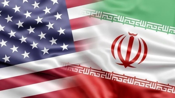 تصريحات سلطنة عمان تؤكد أن تصاعد التوتر العسكري في المنطقة يمثل تهديدا لأمنها وللسلامة الملاحية تصريحات سلطنة عمان تؤكد أن تصاعد التوتر العسكري في المنطقة يمثل تهديدا لأمنها وللسلامة الملاحية