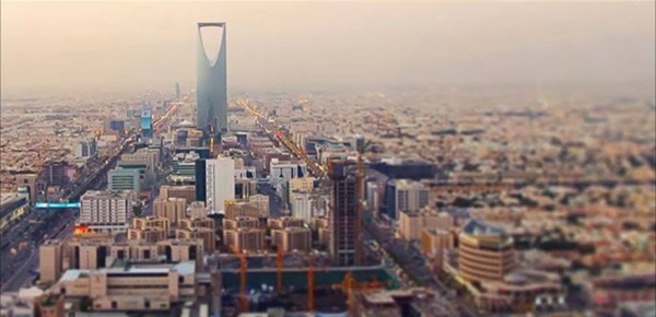 السعودية تراهن على السياحة لخلق مئات آلاف الوظائف بحلول 2030 السعودية تراهن على السياحة لخلق مئات آلاف الوظائف بحلول 2030