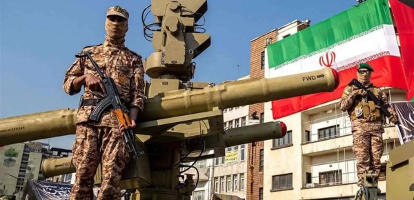 إيران توضح خلفية الأصوات المتوقعة قرب مناطق استراتيجية في أصفهان إيران توضح خلفية الأصوات المتوقعة قرب مناطق استراتيجية في أصفهان