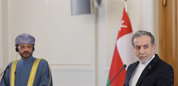 إيران وع مان ستناقشان الترتيبات المستقبلية في مضيق هرمز