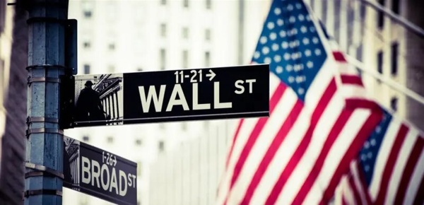 مع انتعاش أسهم الرقائق ستاندرد آند بورز 500 يقترب من قمته التاريخية مع انتعاش أسهم الرقائق ستاندرد آند بورز 500 يقترب من قمته التاريخية