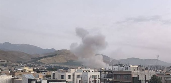 إيران تحت القصف مجددا انفجارات في قشم وكيش وهجوم على قاعدة بوشهر إيران تحت القصف مجددا انفجارات في قشم وكيش وهجوم على قاعدة بوشهر