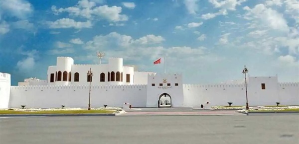 إثر هجمات إيرانية البحرين إطلاق صافرات الإنذار ودعوة للتوجه لأماكن آمنة إثر هجمات إيرانية البحرين إطلاق صافرات الإنذار ودعوة للتوجه لأماكن آمنة