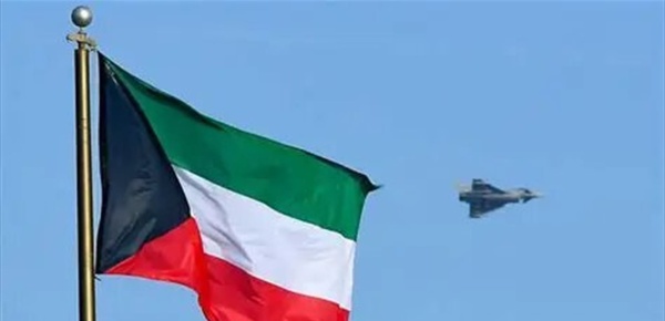 الجيش الكويتي الدفاعات الجوية تتصد ى حالي ا لتهديدات طائرات مسي رة إيرانية معادية