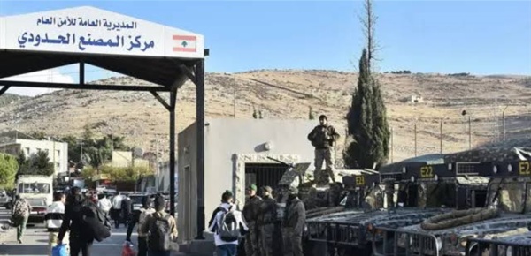 إحباط محاولات تهريب كميات كبيرة من الحشيش والكبتاغون من لبنان إلى سوريا إحباط محاولات تهريب كميات كبيرة من الحشيش والكبتاغون من لبنان إلى سوريا