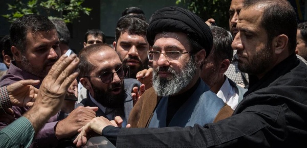the national غياب مجتبى خامنئي يكشف تصدعات في مركز القرار الإيراني