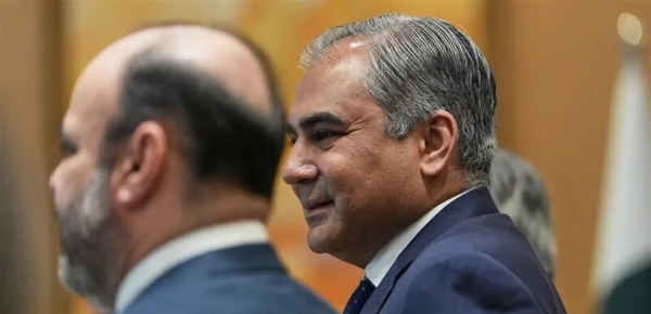وزير الداخلية الباكستاني يزور إيران لمناقشة التطورات الإقليمية