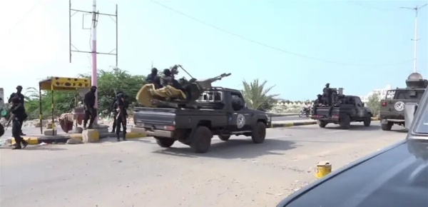 خلال 24 ساعة الجيش اليمني ينفذ 181 عملية على مواقع حوثية