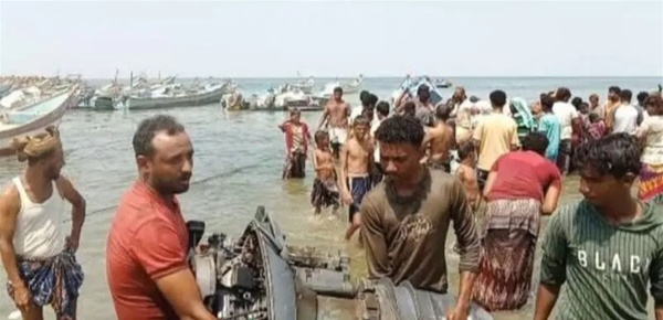 بعد قصف حوثي إجلاء 120 صيادا من حنيش في اليمن