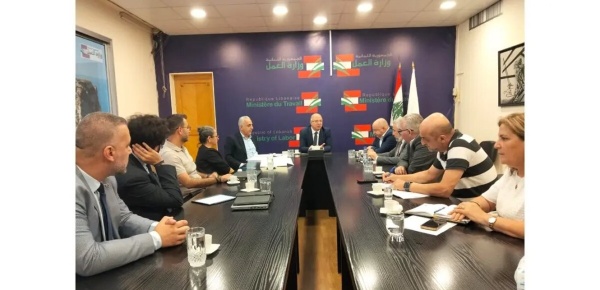 حيدر ترأس اجتماع لجنة الاشراف على تنفيذ نظام التقاعد حيدر ترأس اجتماع لجنة الاشراف على تنفيذ نظام التقاعد
