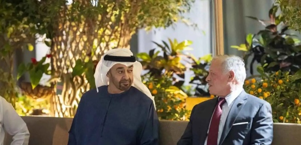 محمد بن زايد وعبد الله الثاني يبحثان تعزيز العلاقات والتطورات في المنطقة