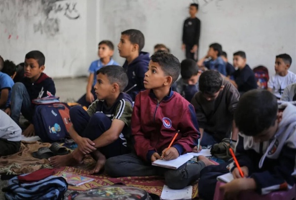 تحد كبير في غزة هكذا عاد مئات آلاف الطلاب إلى المدارس تحد كبير في غزة هكذا عاد مئات آلاف الطلاب إلى المدارس