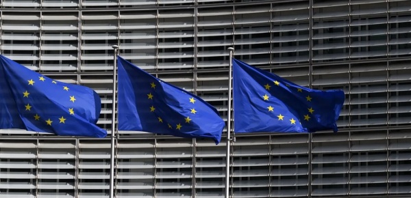 المفوضية الأوروبية تقترح رفع إجراءات 2022 الوقائية عن المجر