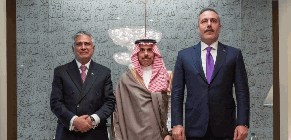 باكستان اجتماع رؤساء أركان السعودية وباكستان وتركيا سيبحث سبل دعم المملكة