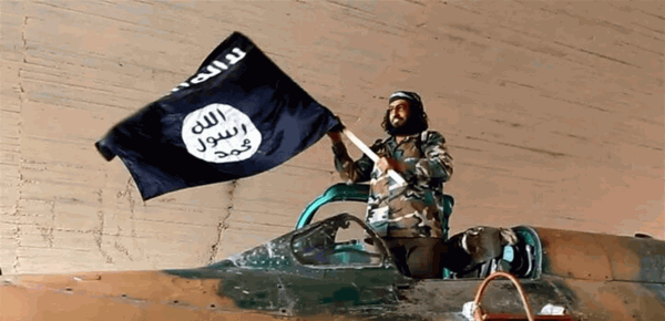 من سوريا إلى العراق تقرير يكشف مصير 5700 موقوف بتهمة الانتماء لـ داعش من سوريا إلى العراق تقرير يكشف مصير 5700 موقوف بتهمة الانتماء لـ داعش