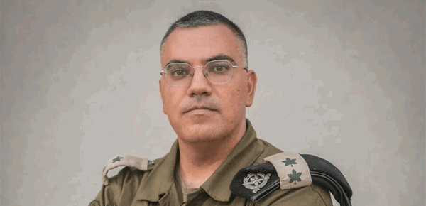 أفيخاي أدرعي في وظيفة جديدة من الجيش إلى التلفزيون أفيخاي أدرعي في وظيفة جديدة من الجيش إلى التلفزيون