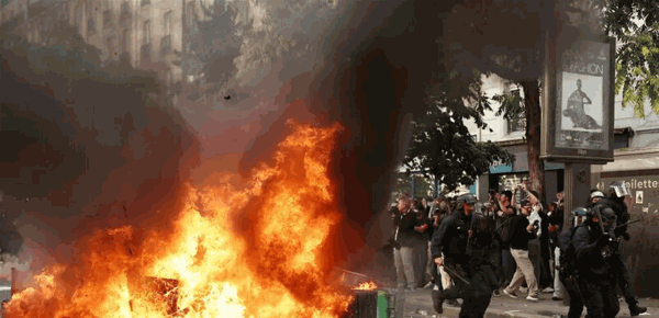 تظاهرات جديدة م رتبقة في فرنسا والطلاب يطلبون لقاء رئيس الوزراء